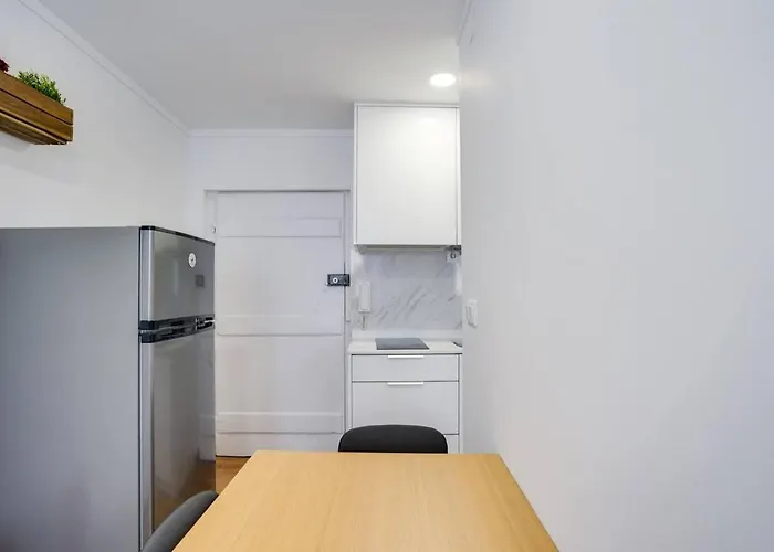 Compact Chiado Spacious And Exceptional In Lisboa