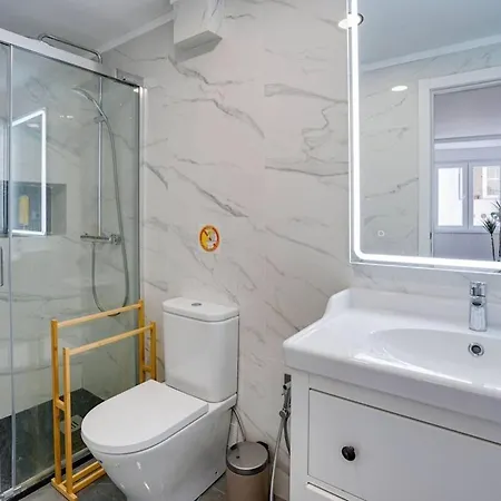 Compact Chiado Spacious&exceptional In